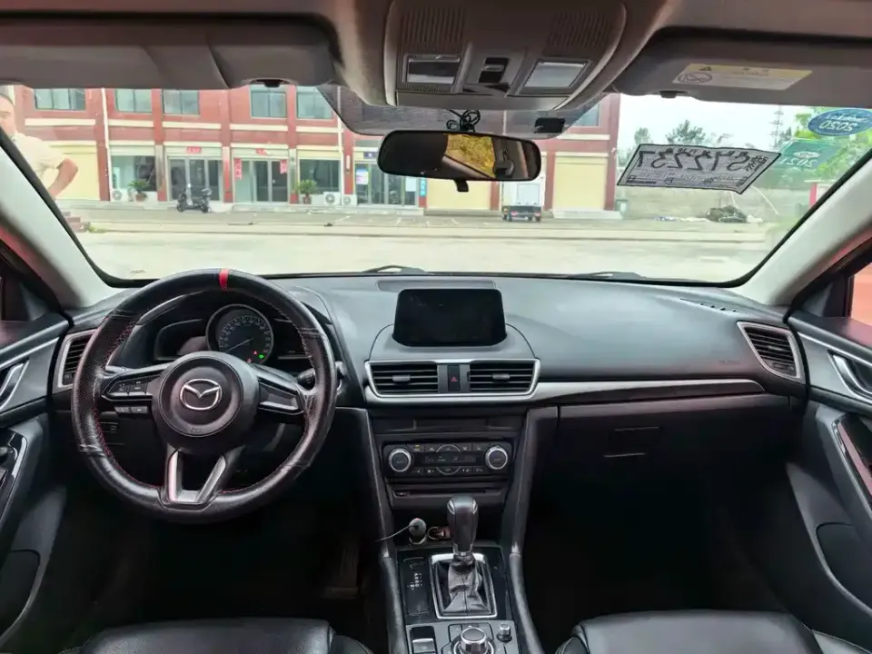 Mazda 3 Axela