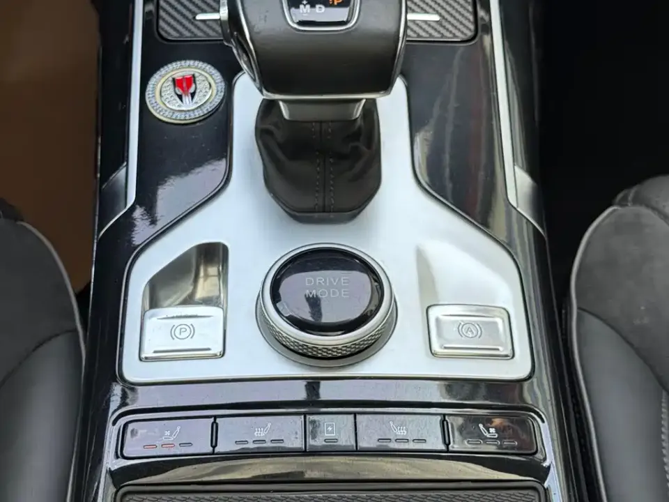 Hongqi Hongqi HS5