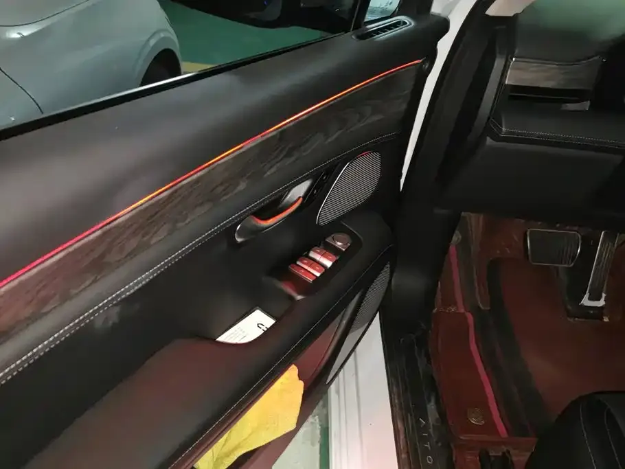 AITO AITO M5