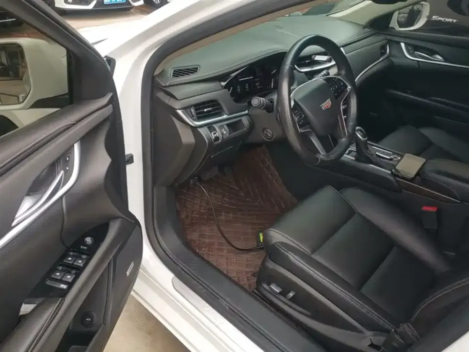 Cadillac XTS