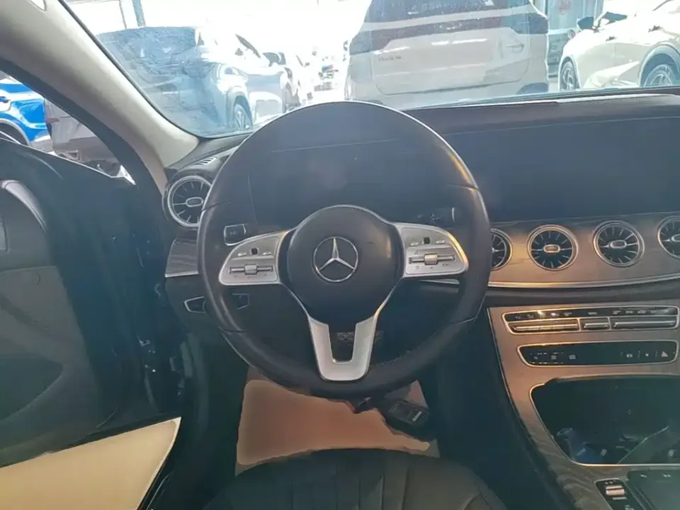 Mercedes-Benz CLS