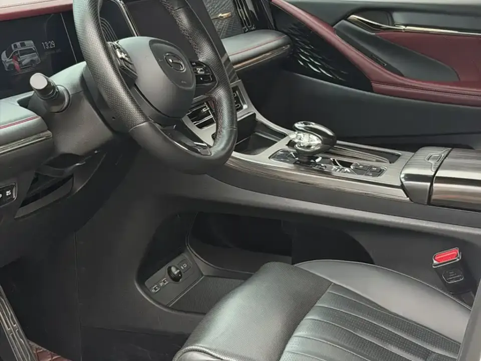 GAC Trumpchi M8