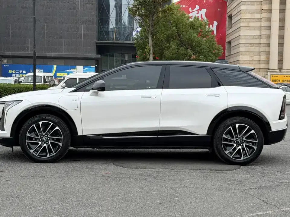Cadillac IQ