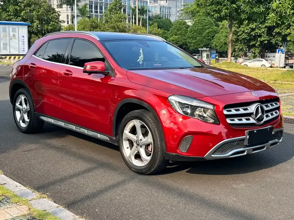 Mercedes-Benz GLA