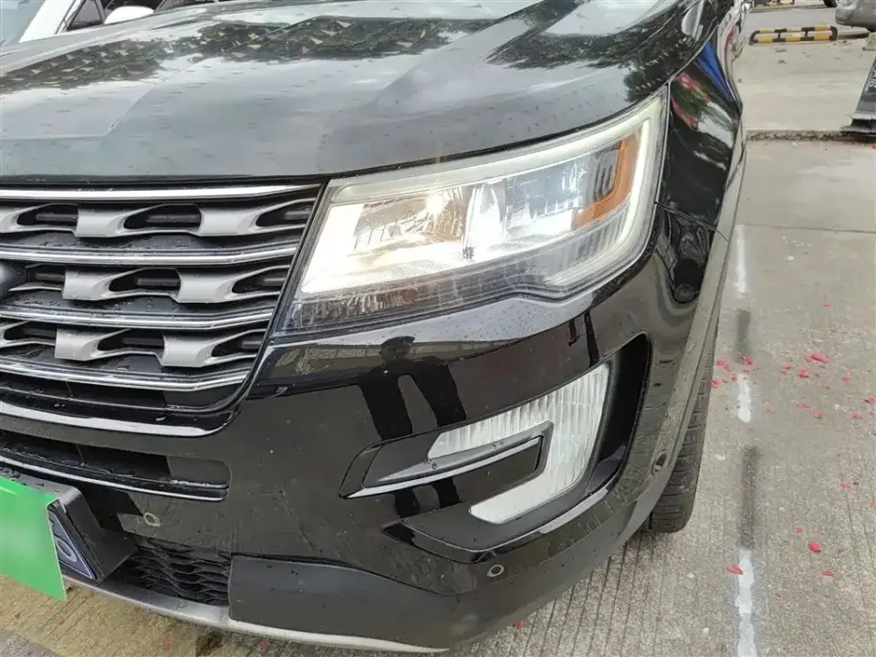 Ford Explorer (Import)
