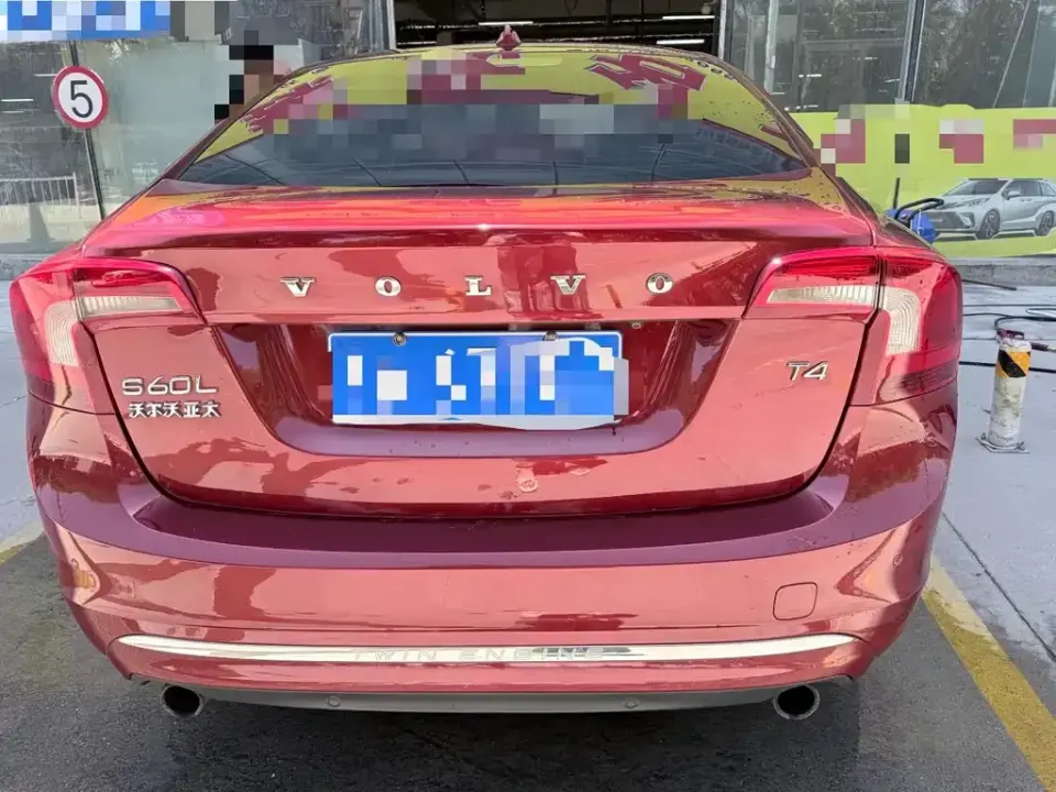 Volvo S60