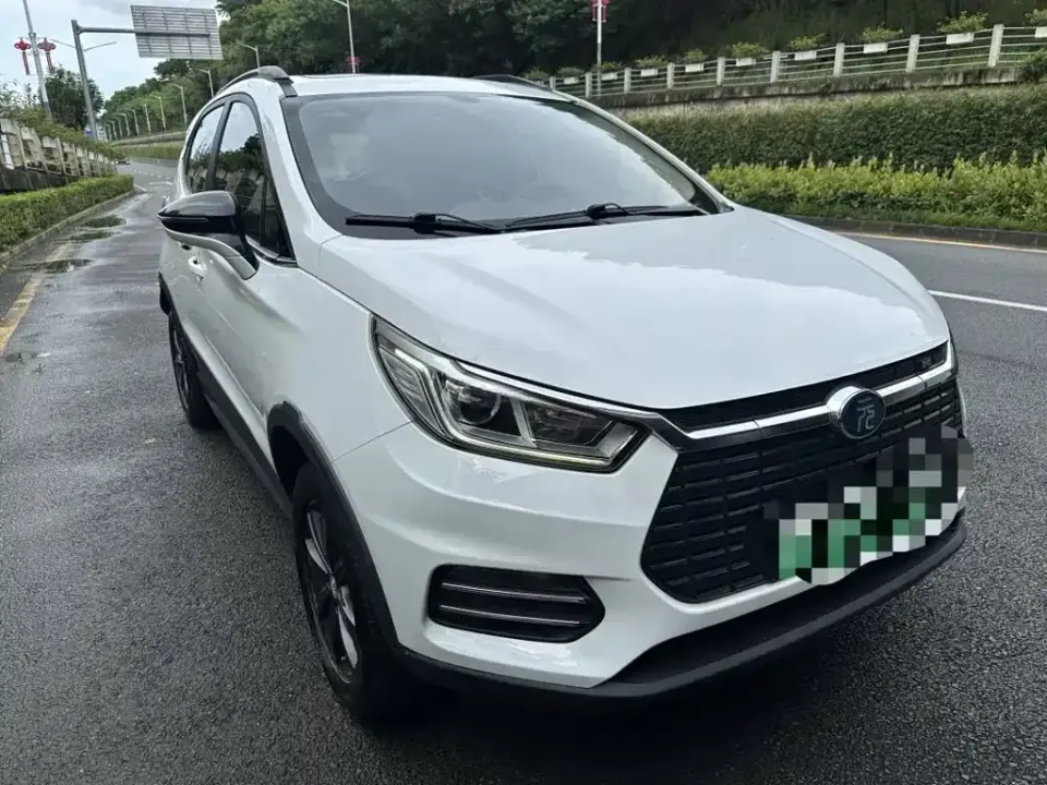 BYD Yuan EV