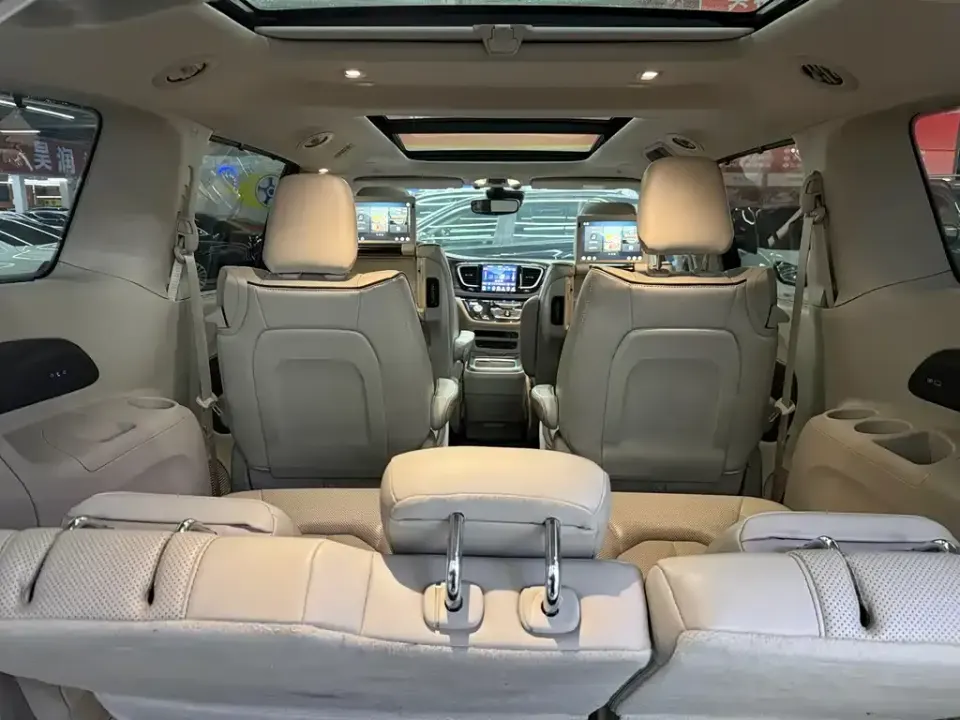 Chrysler Grand Voyager (Import)