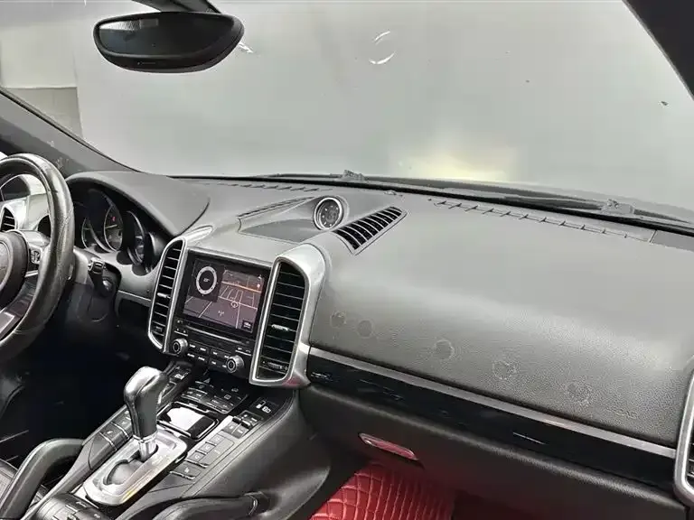 Porsche Cayenne Hybrid