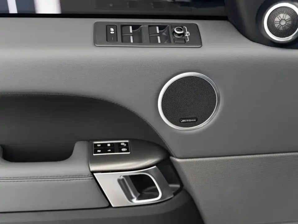 Land Rover Sport
