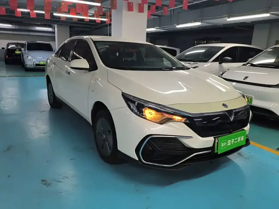 Venucia D60 EV