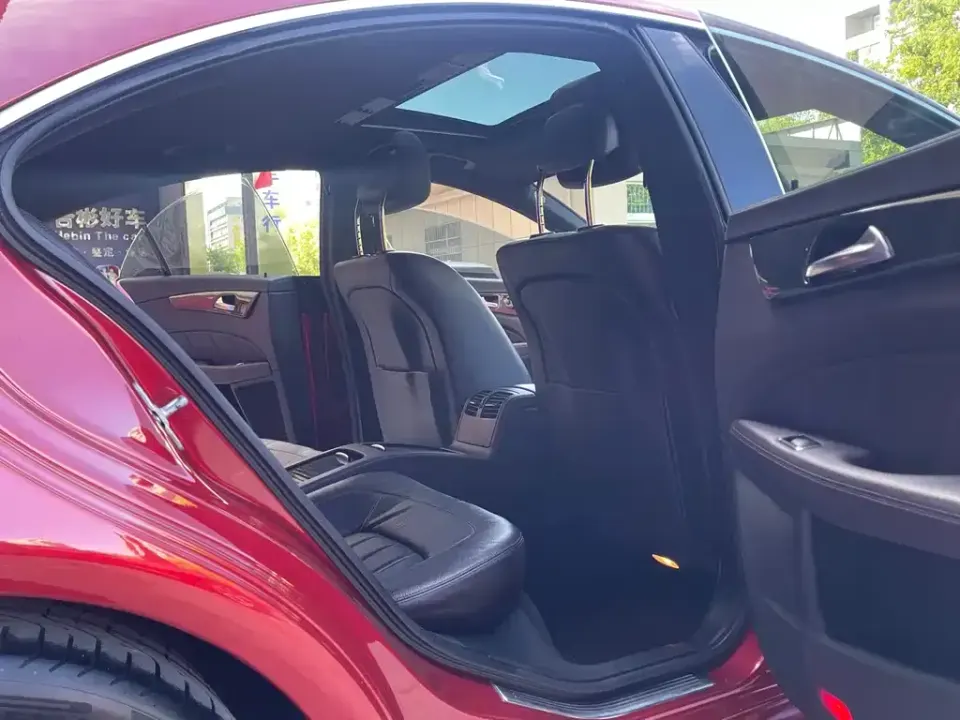 Mercedes-Benz CLS