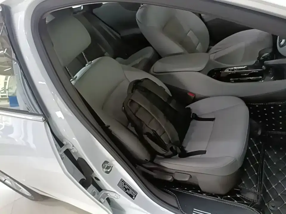 Chevrolet Malibu XL