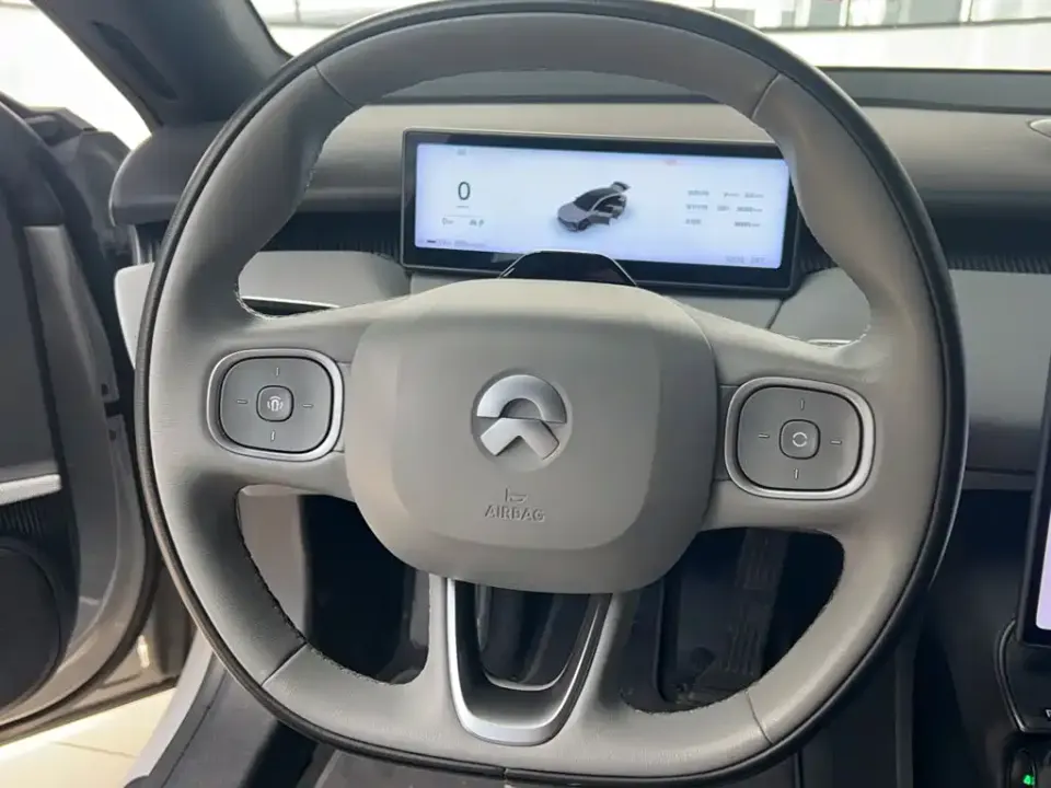 Nio ET5T
