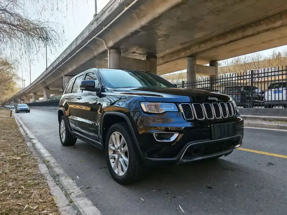 Jeep Grand Cherokee (Import)