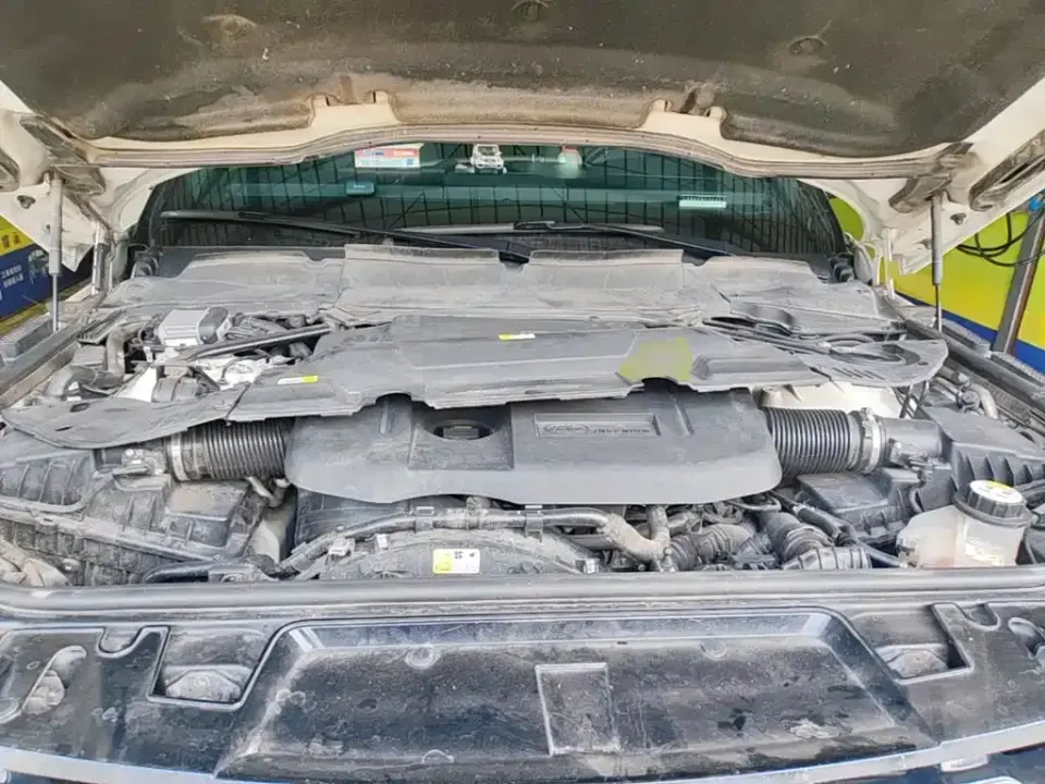 Land Rover Sport