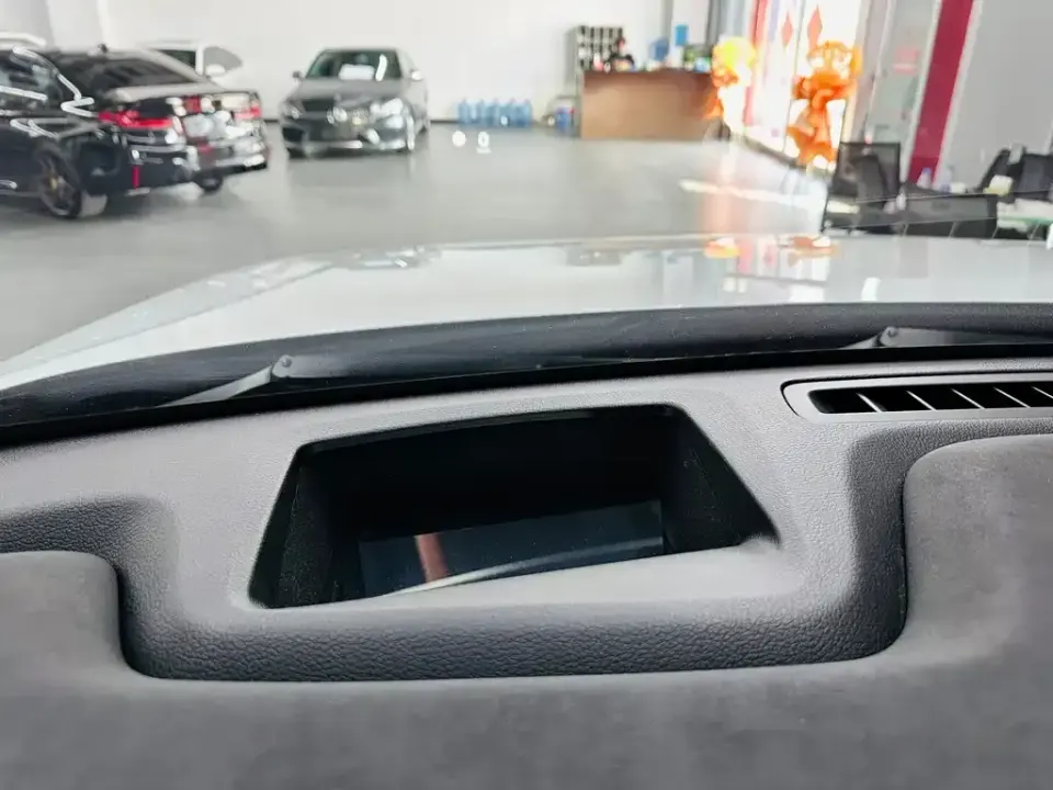 Nio EC6