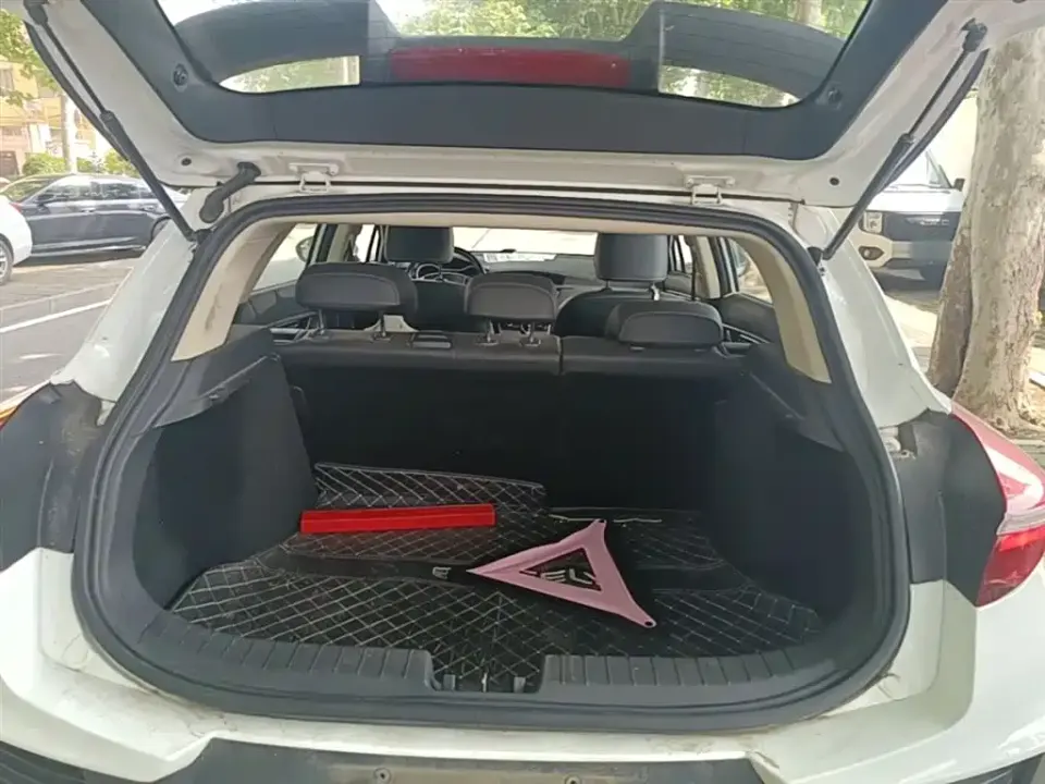 Geely Emgrand GS