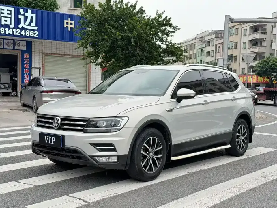 Volkswagen Tiguan L