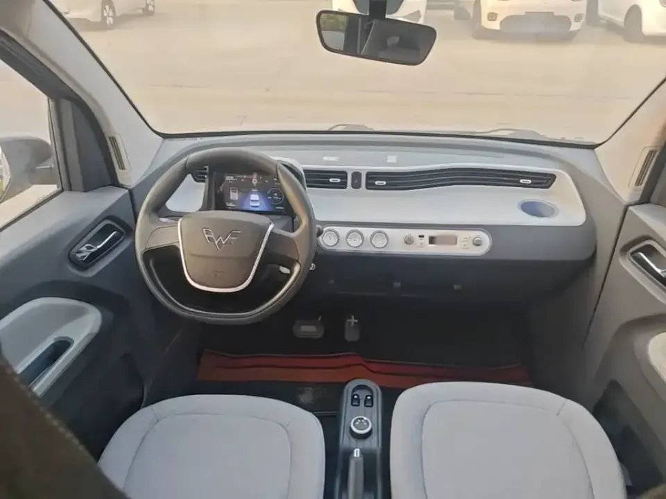 Wuling MINIEV