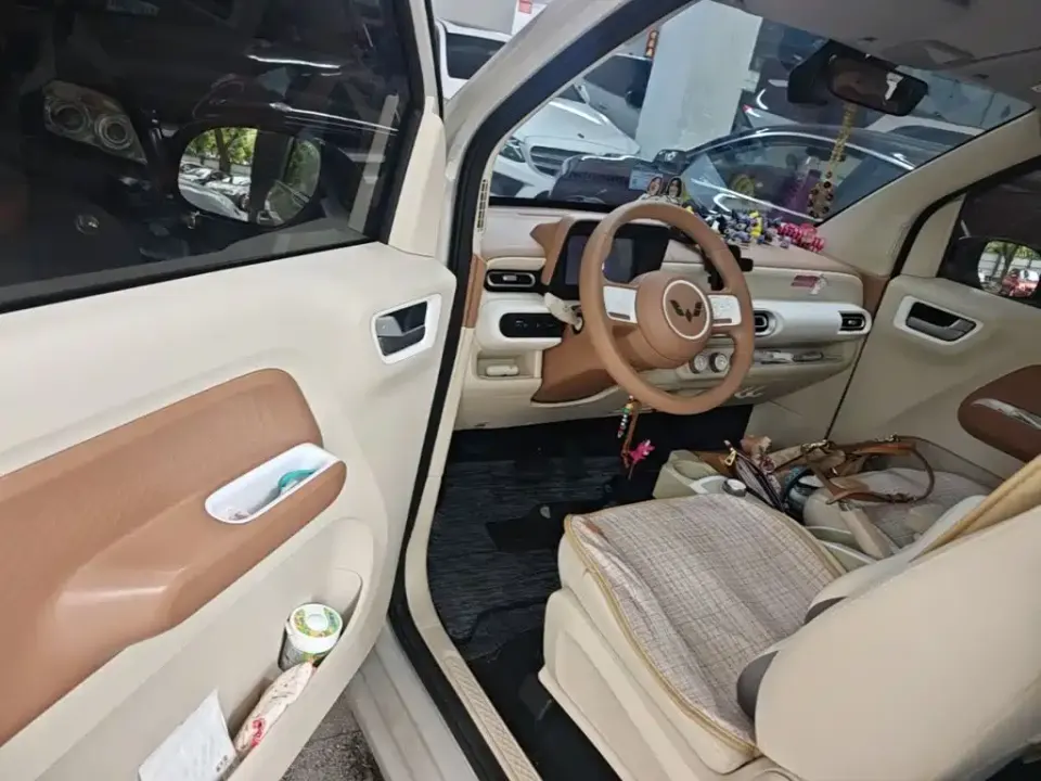 Wuling MINIEV