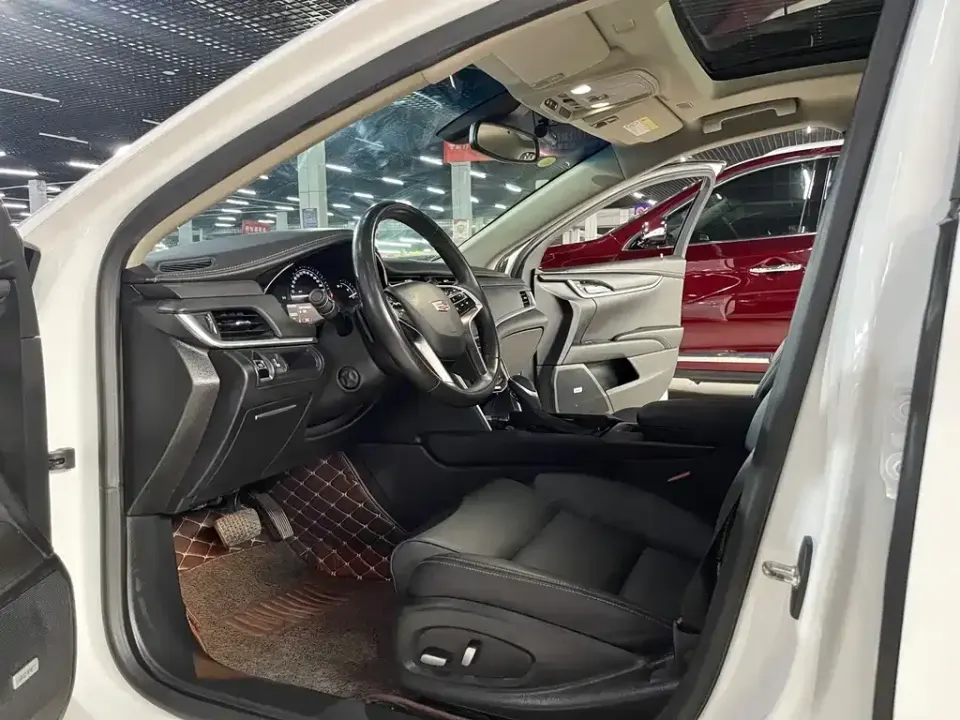 Cadillac XTS