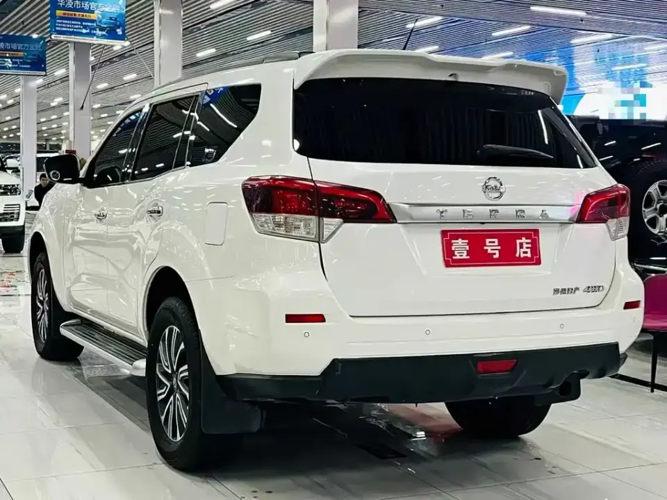 Nissan Terra