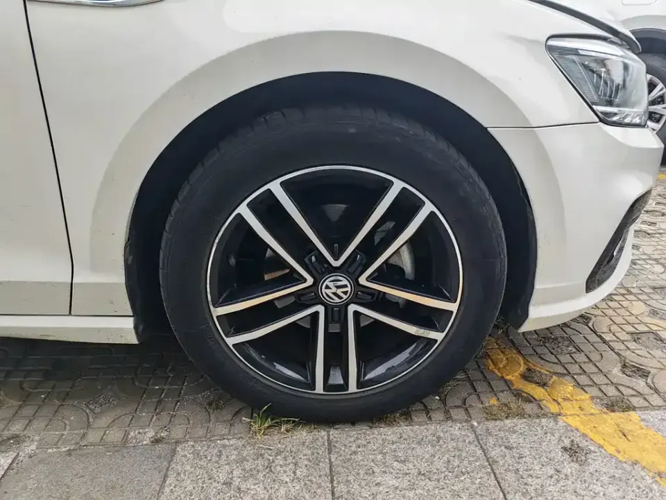 Volkswagen Lamando