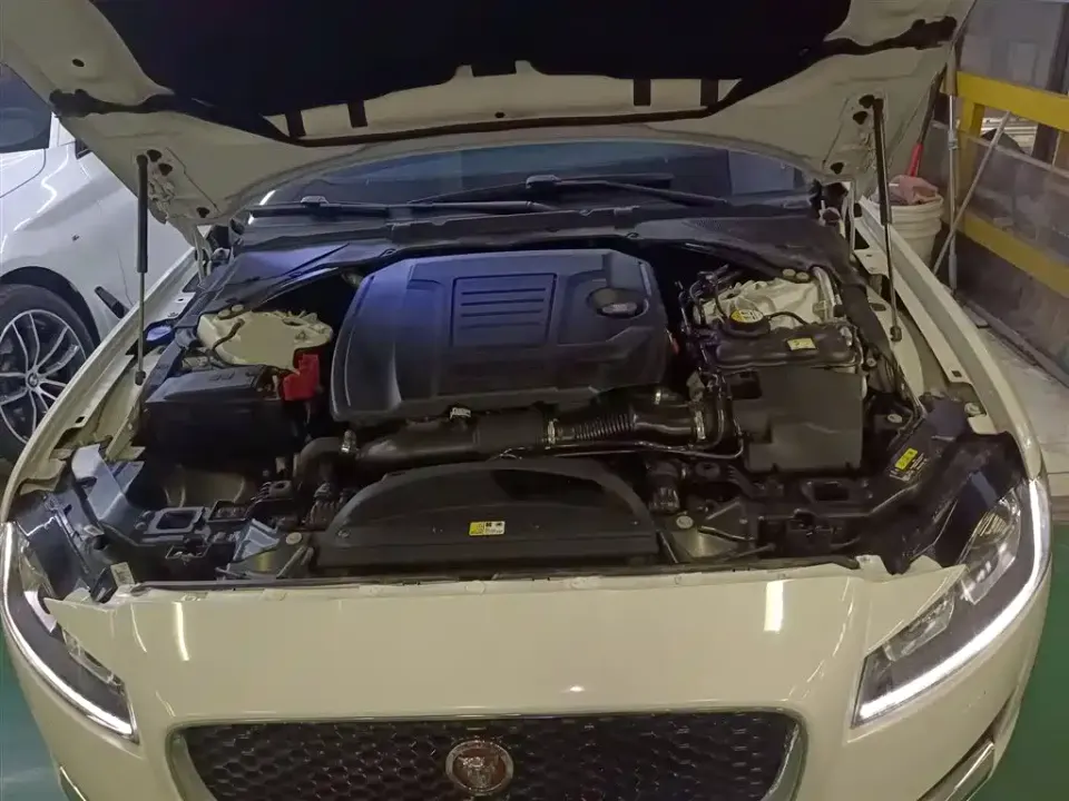 Jaguar XFL