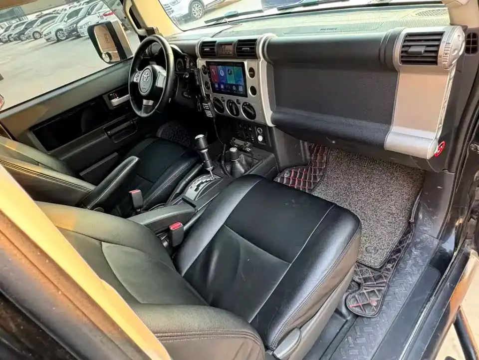 Toyota FJ Cruiser