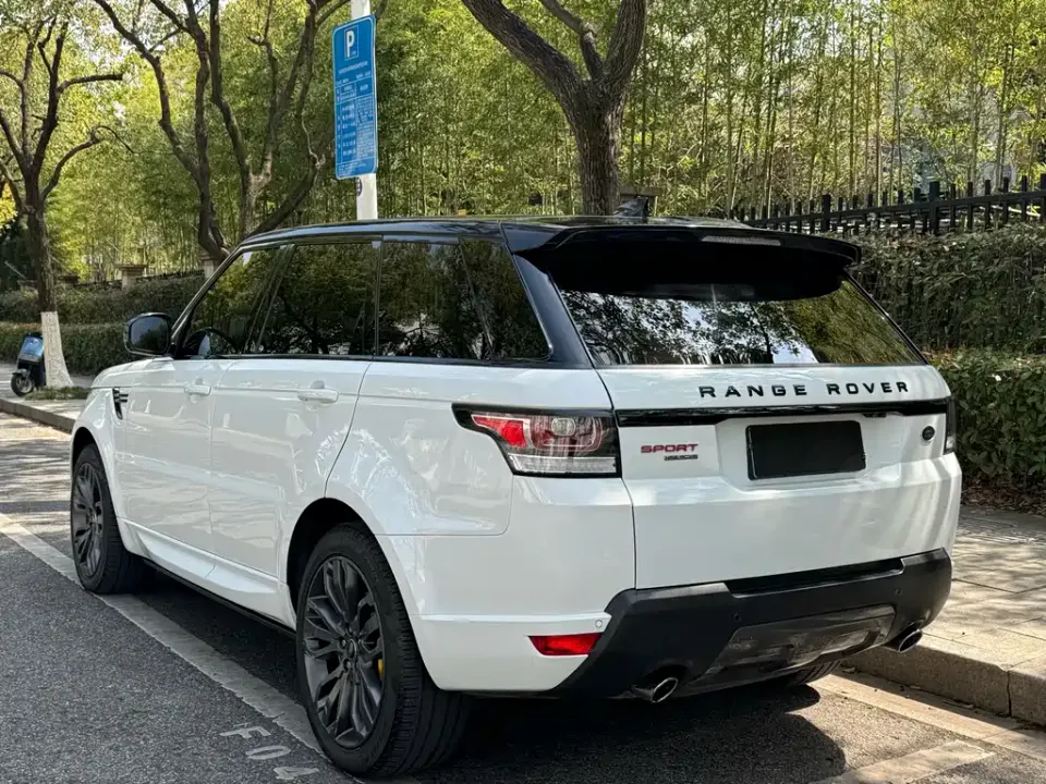 Land Rover Sport