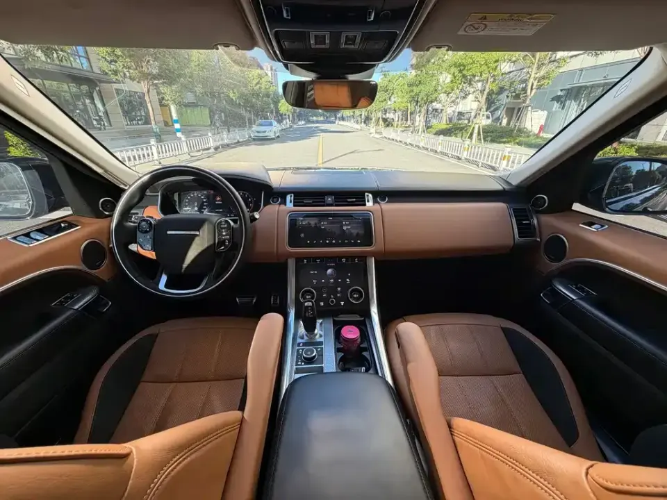 Land Rover Sport