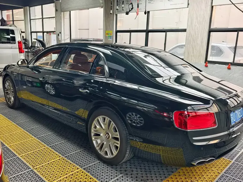 Bentley Flying Spur