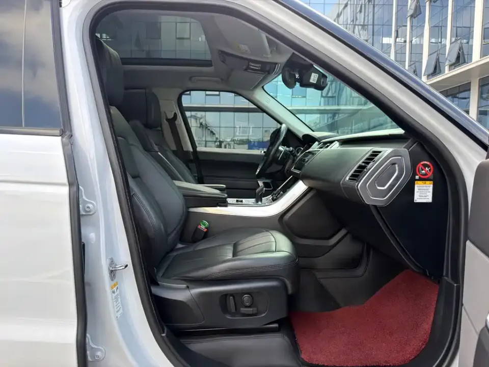 Land Rover Sport