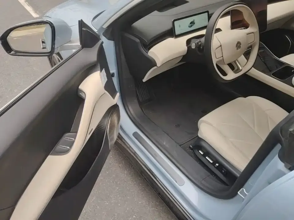 Nio ET5T
