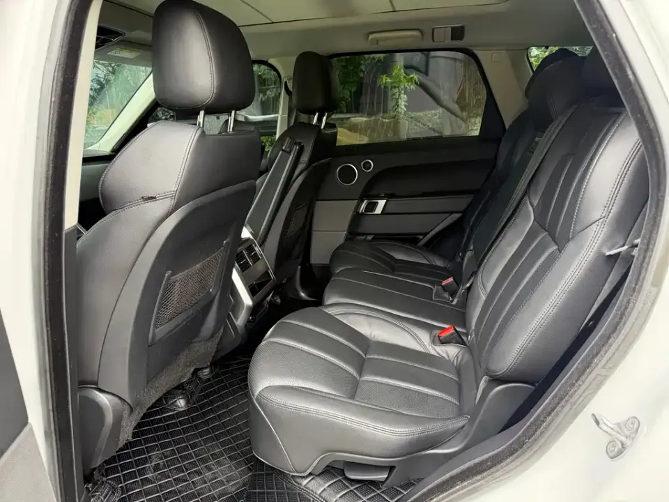 Land Rover Sport