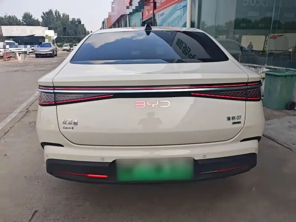 BYD Seal 07 DM-i