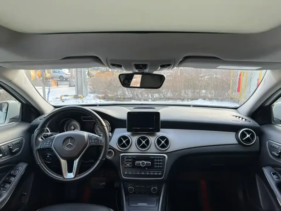 Mercedes-Benz GLA