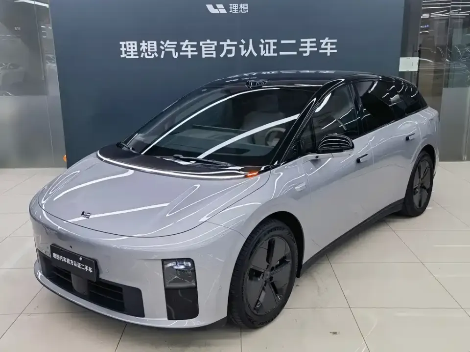 Li Li i6