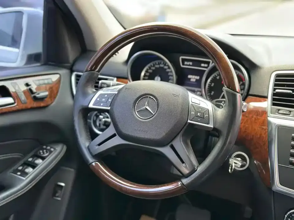 Mercedes-Benz M-Class
