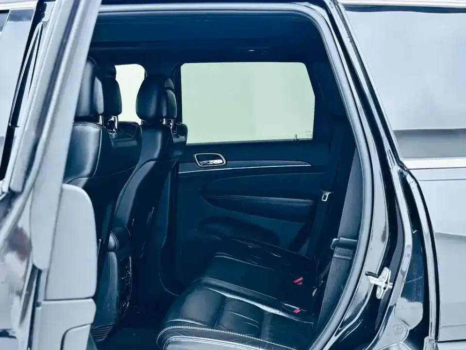 Jeep Grand Cherokee (Import)