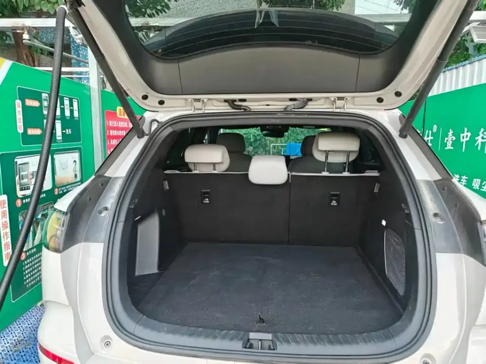 BYD Sealion 06