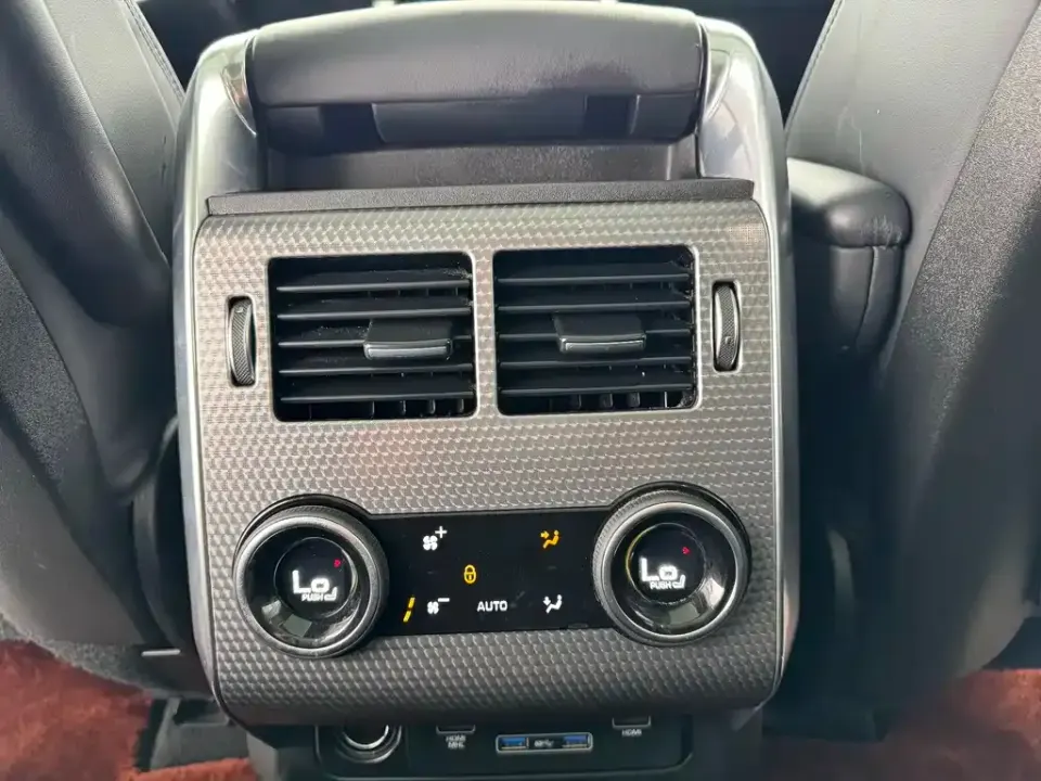 Land Rover Sport