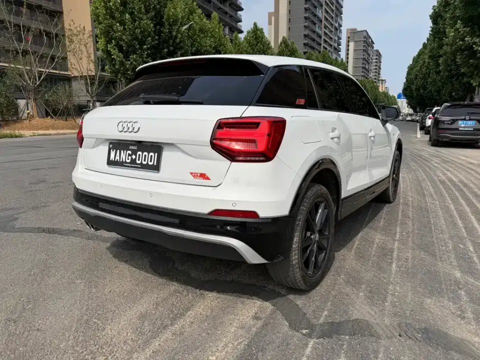 Audi Q2L