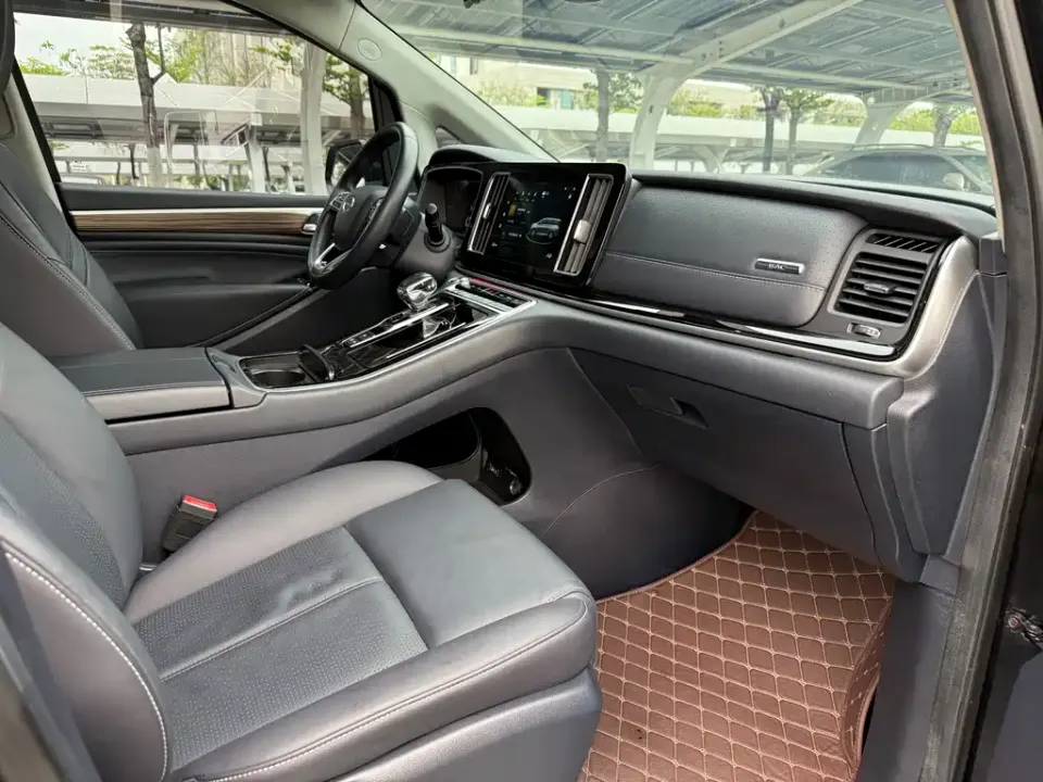 GAC Trumpchi M8