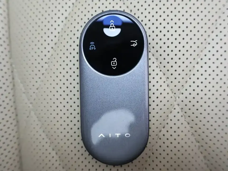 AITO AITO M9