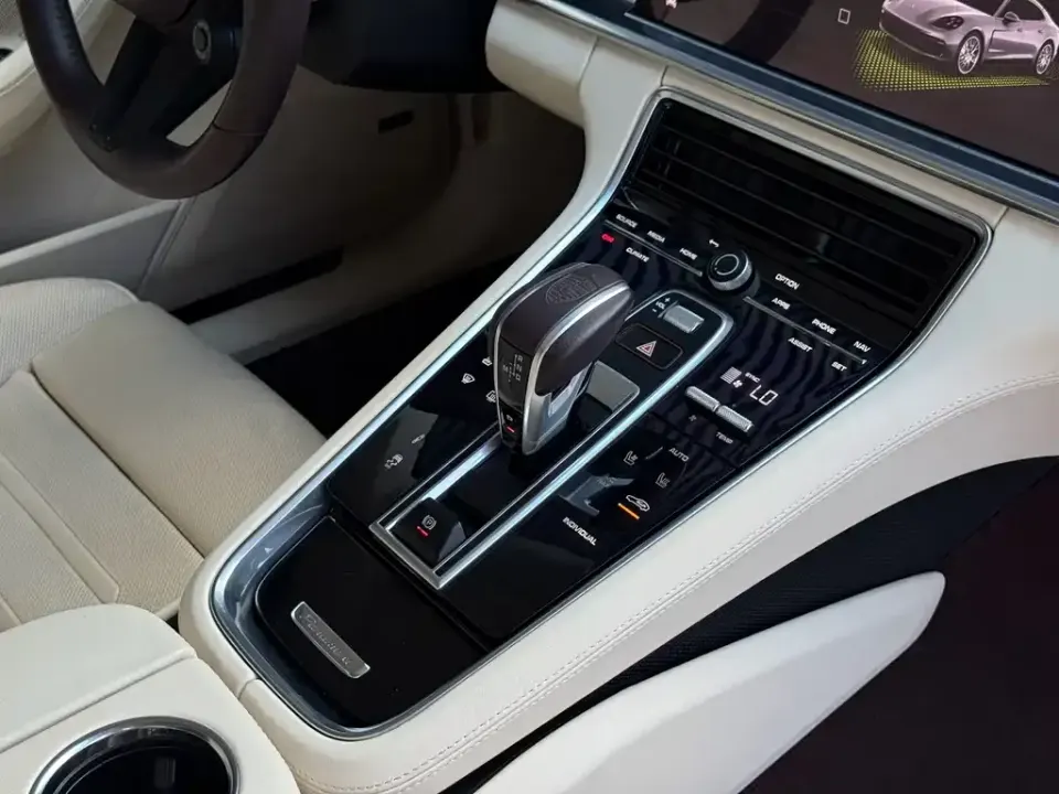 Porsche Panamera Hybrid