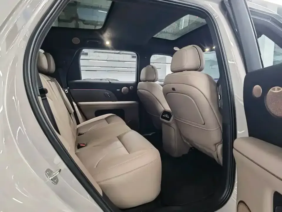 IM Motors IM LS8