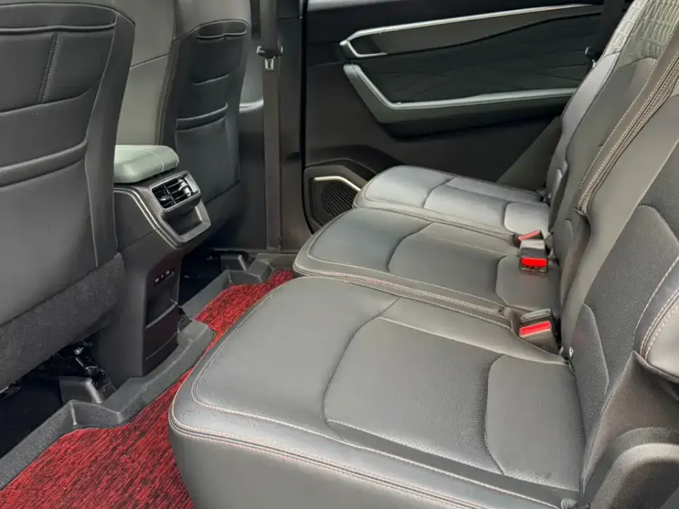Geely Haoyue L