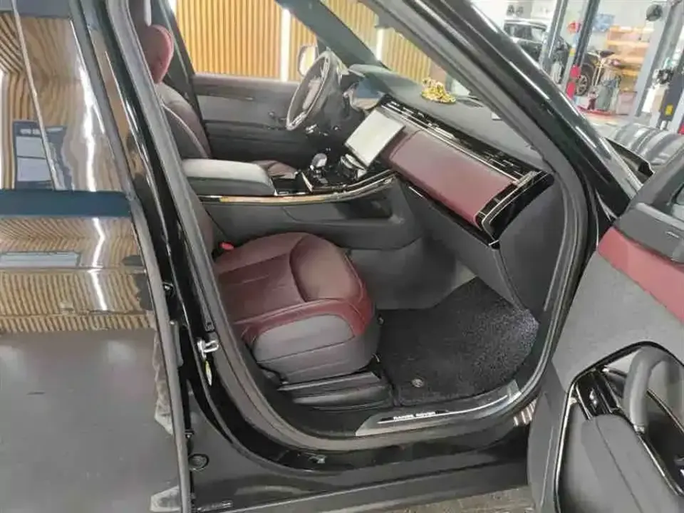 Land Rover Sport